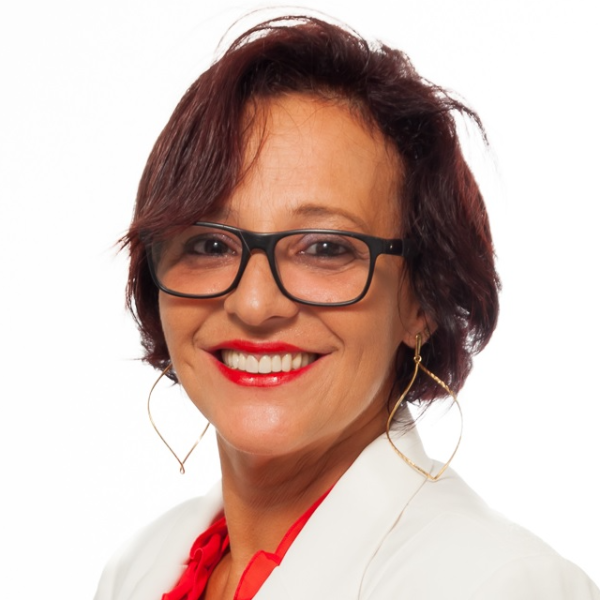 Simone de Oliveira Souza